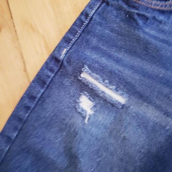 Levi's NWT 511 Slim Cut Off Short - 10Reg W25 - Picture 4 of 11